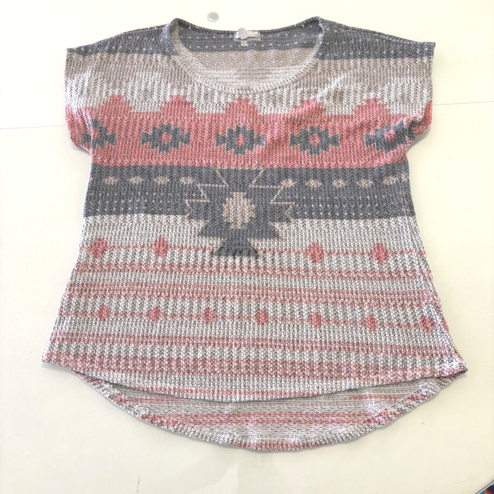 blu planet Knit Top Women XL Grey Pink Aztec Southwestern BP15412 US